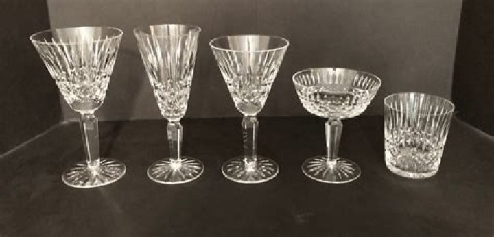 Does Waterford Crystal always have a mark?