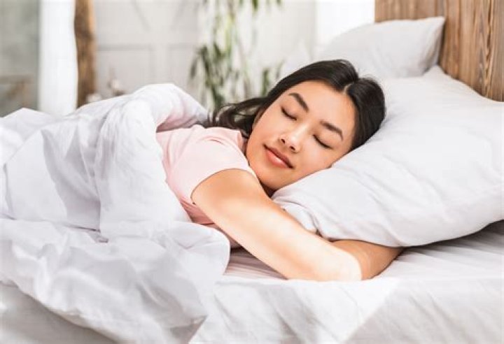 How can I sleep in hot weather without AC?