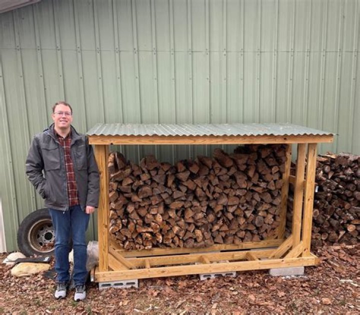 How do you dry firewood in the oven?