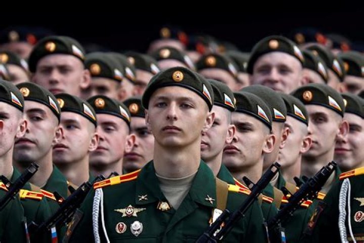 How strong is the Russian army?