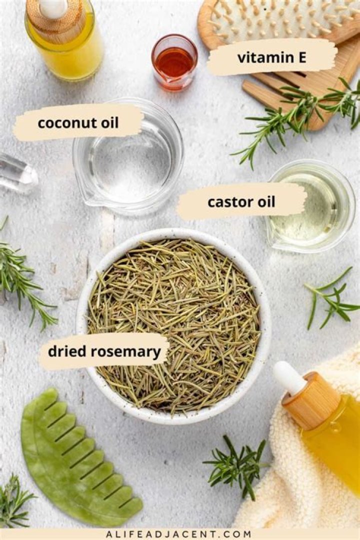 Is there a difference between carrot oil and carrot seed oil?
