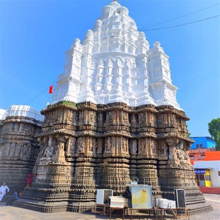 Is there any temple of Duryodhana?