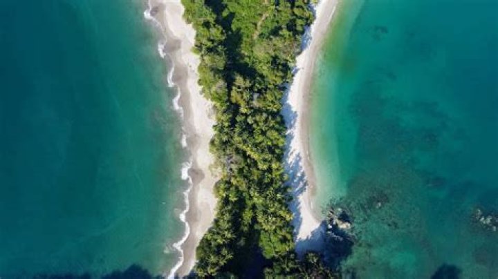 What side of Costa Rica is better?