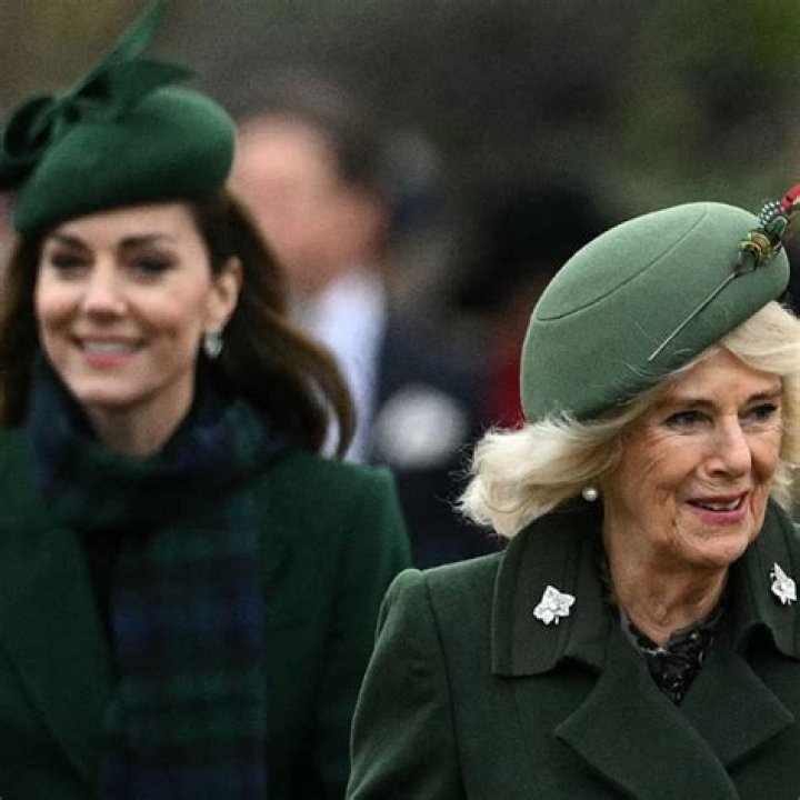 Why did royal family wear green?